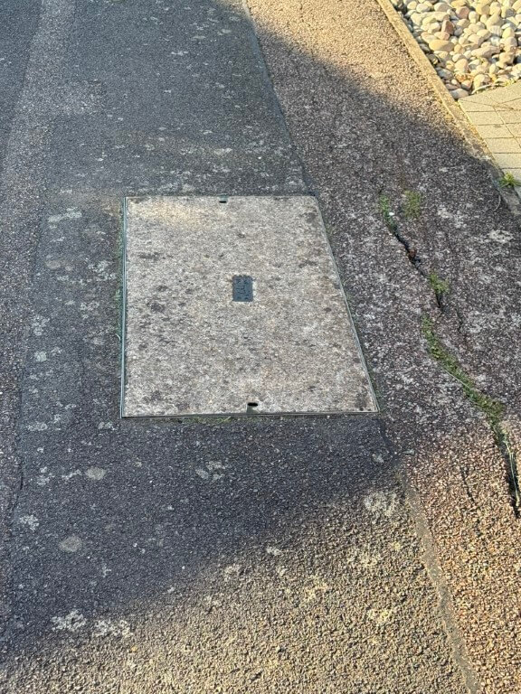 larham way footway box